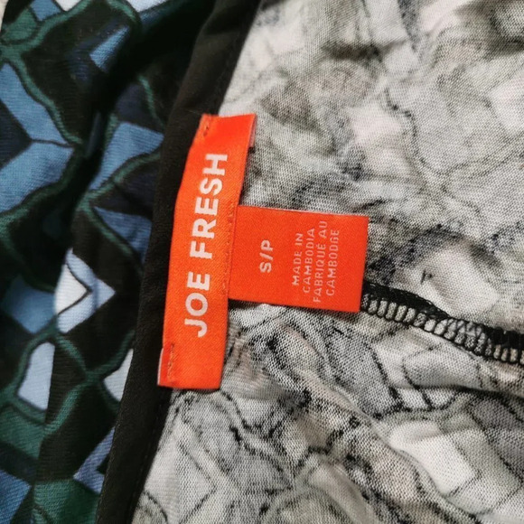 Joe Fresh Light Flowy Tank - Picture 3 of 3